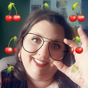 Meet your Posher, Suzanne